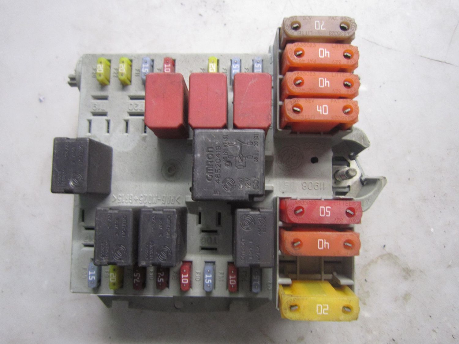 60-348 Scatola Fusibili Alfa Romeo / Fiat / Lancia 50508214   0050508214057657    ALFA ROMEO Diesel 159