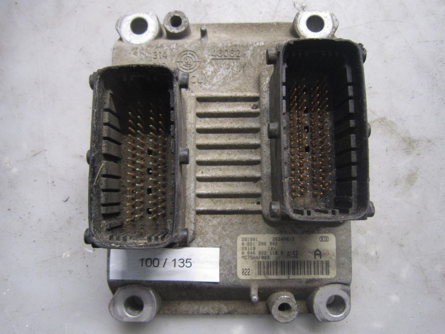 100-135 Centralina Motore Bosch  0 261 206 982 0261206982 0 046 822 116 0 26SA7615   FIAT Benzina PUNTO