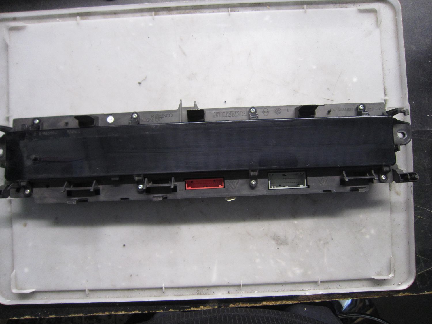 40-498 Quadro Strumenti / Contachilometri Johnson Controls P8200 494 955 A P8200494955A 28117913-3    RENAULT  SCENIC