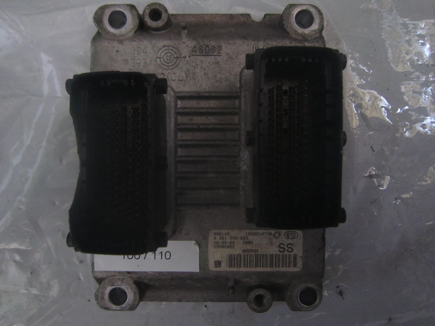 100-110 Centralina Motore Bosch 0 261 208 253 0261208253 55352622 1039S10736 SS  OPEL Benzina Corsa