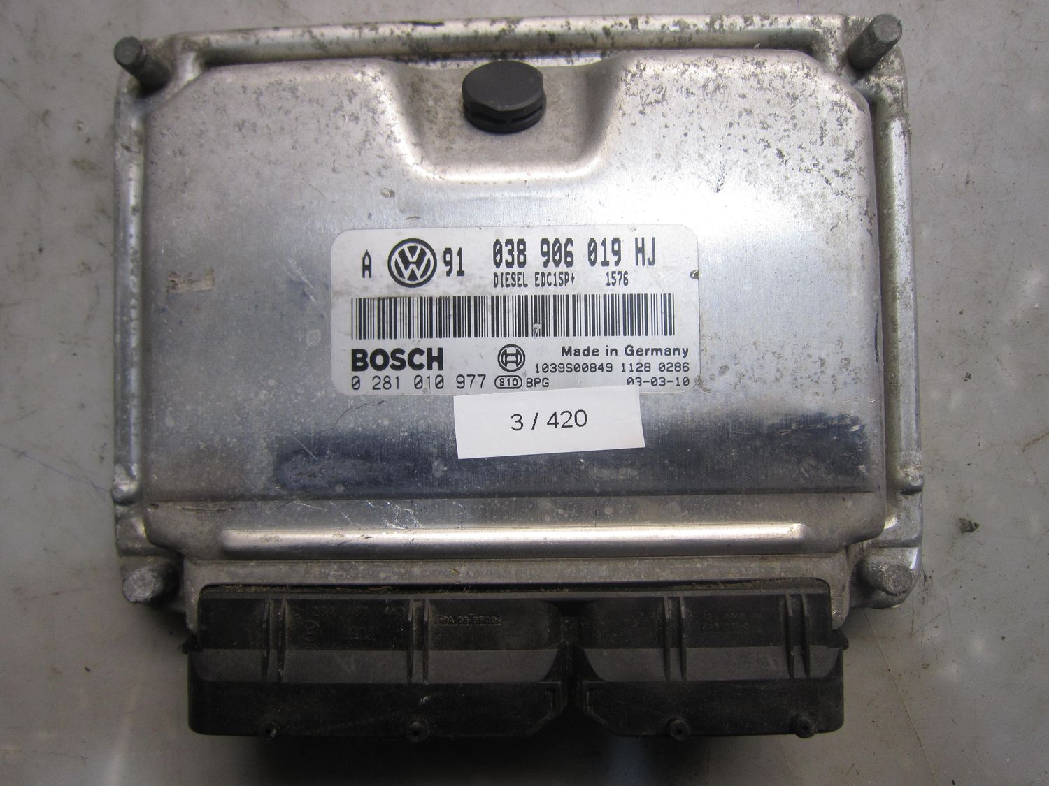 3-420 Centralina Motore Bosch 0 281 010 977 0281010977 038 906 019 HJ 1039S00849 EDC15P+  VOLKSWAGEN Diesel GOLF