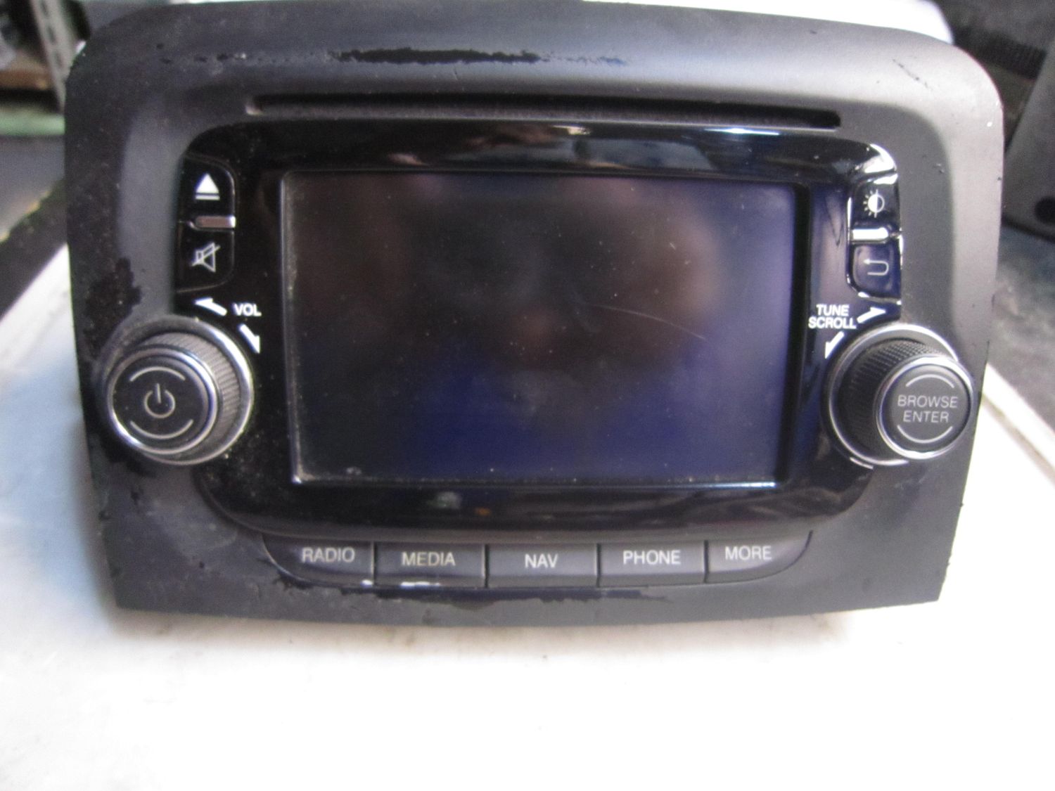 20-586 Navigatore Continental 07355944830   814950 A2C85780002 FIAT 330 VP2 ECE DAB NAV Plastica Rovinata FIAT  500