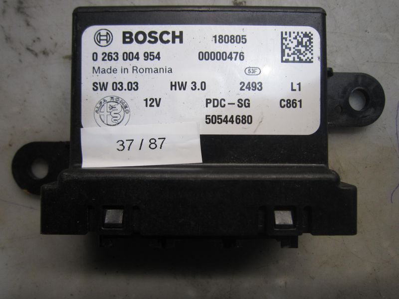 37-87 Centralina sensori parcheggio Bosch 0 263 004 954 0263004954 50544680 SW: 03.03 HW: 3.0  ALFA ROMEO  STELVIO