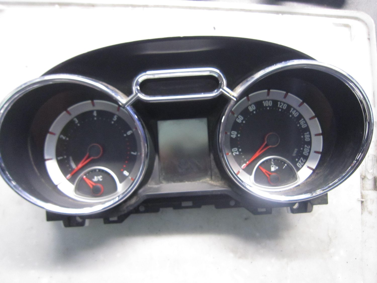 40-511 Quadro Strumenti / Contachilometri GM 39004993   AHFN SW: BC.MO   OPEL Benzina ADAM