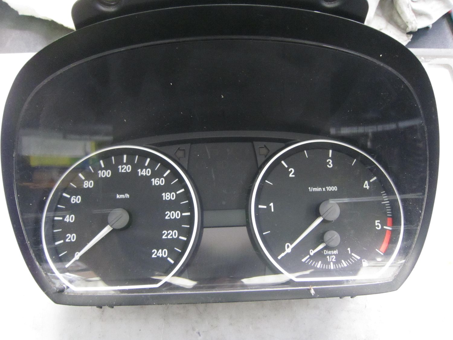 40-517 Quadro Strumenti / Contachilometri Borg 1041568   6 947 136    BMW Diesel Serie 1