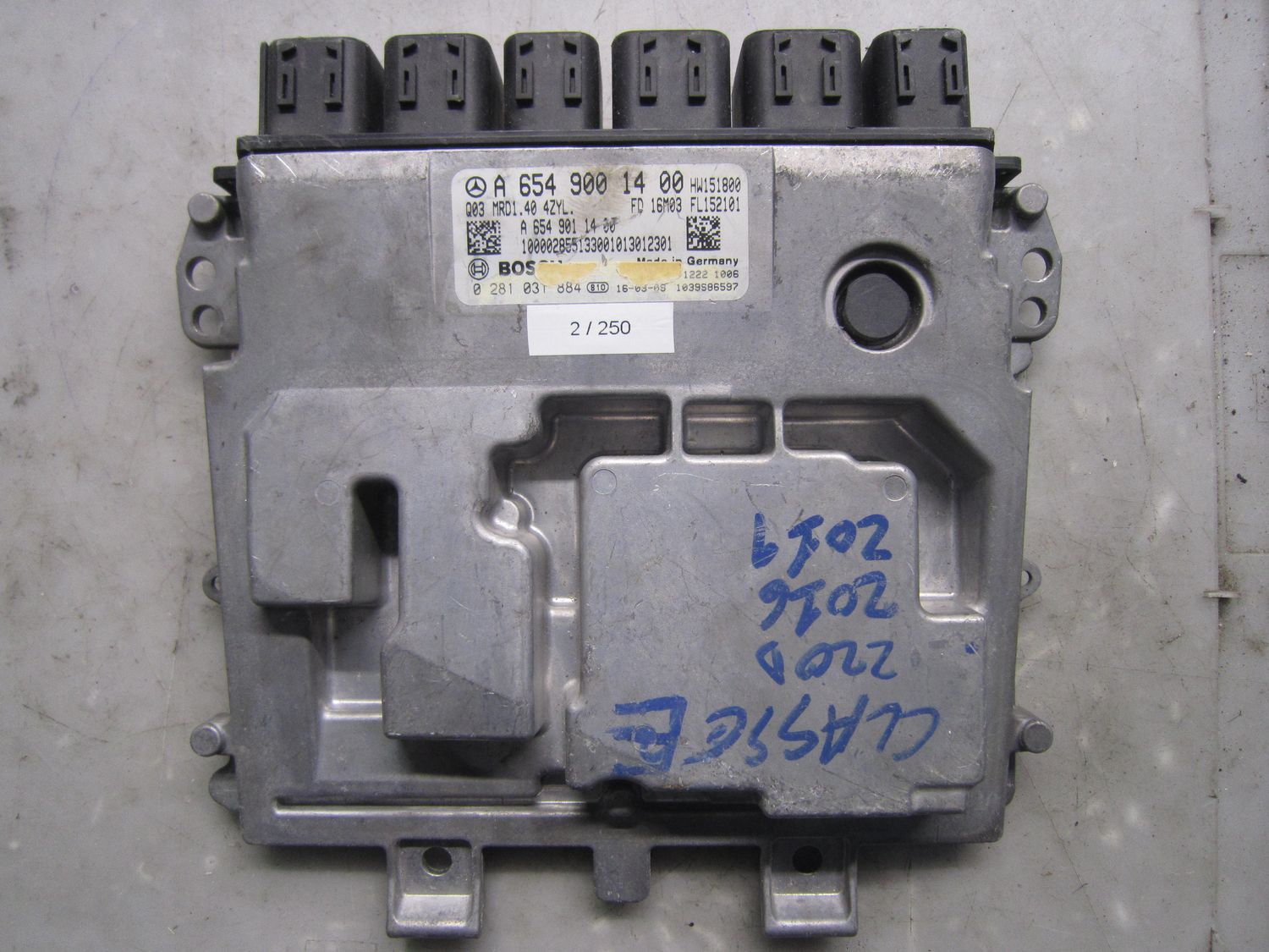 2-250 Centralina Motore Bosch 0 281 031 884 0281031884 A 654 900 14 00 1039S86597 Q03 MRD1.40 4ZYL  MERCEDES Diesel CLASSE E