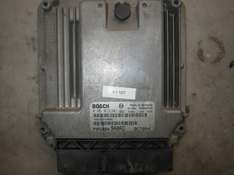 4-107 Centralina Motore Bosch 0 281 013 201 0281013201 P05094 940AD 1039S23749 BCT0A4  CHRYSLER Diesel Dodge