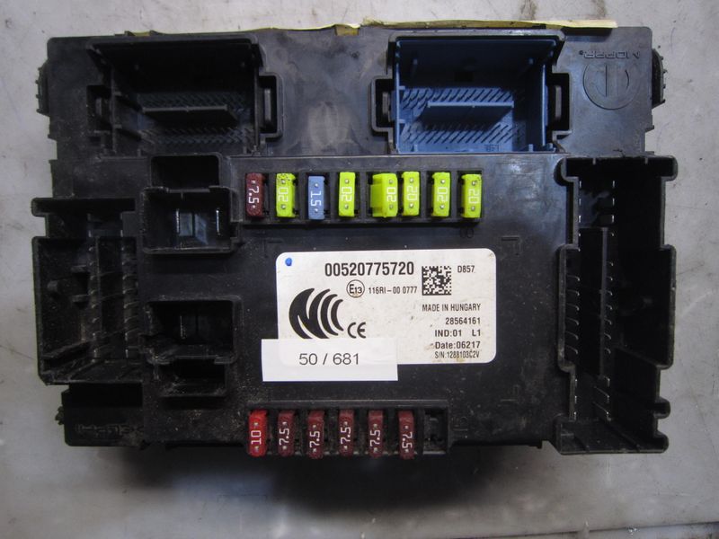 50-681 Body Computer Mopar 28564161   00520775720    FIAT Diesel 500