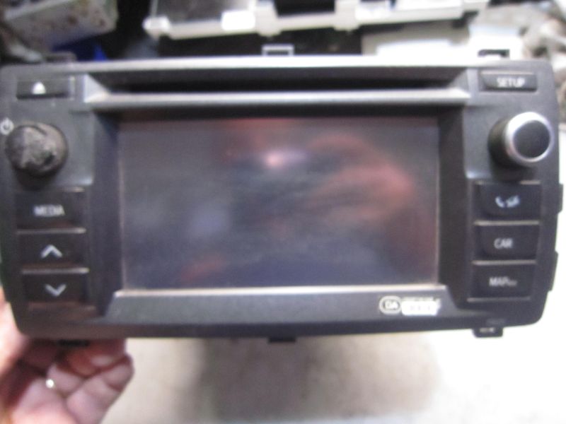 20-604 Navigatore Toyota 86140-02010 8614002010 POMELLO DANNEGGIATO    TOYOTA  AURIS