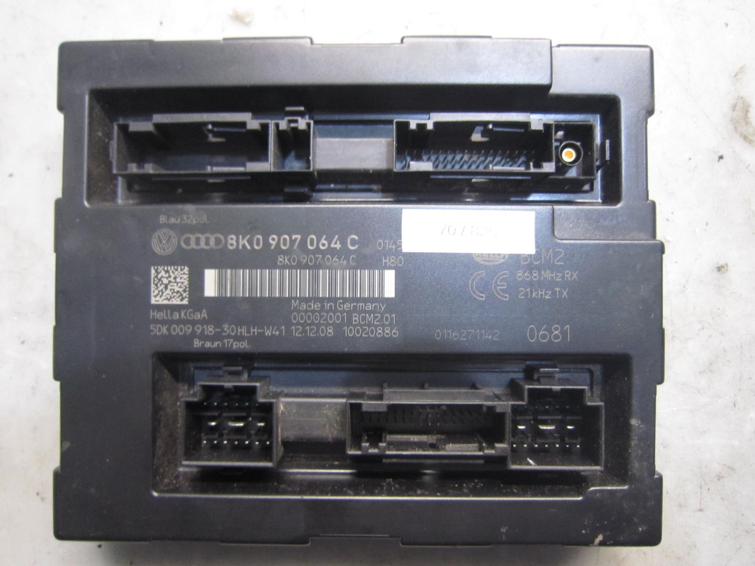 70-826 Centralina Modulo Confort Hella Kg 8K0 907 064 C 8K0907064C 5DK 009 918-30HLH-W41 BCM2   AUDI  A 4