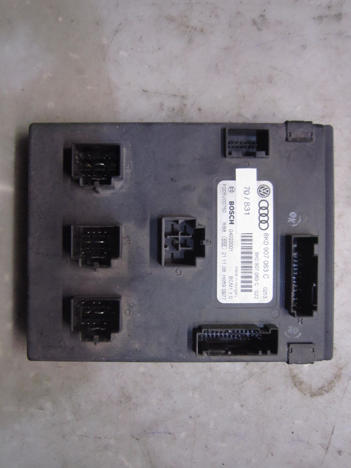 70-831 Centralina Modulo Confort Bosch 8K0 907 063 C 8K0907063C 04022001 BCM1.1.0 F005V00750  AUDI  A 4