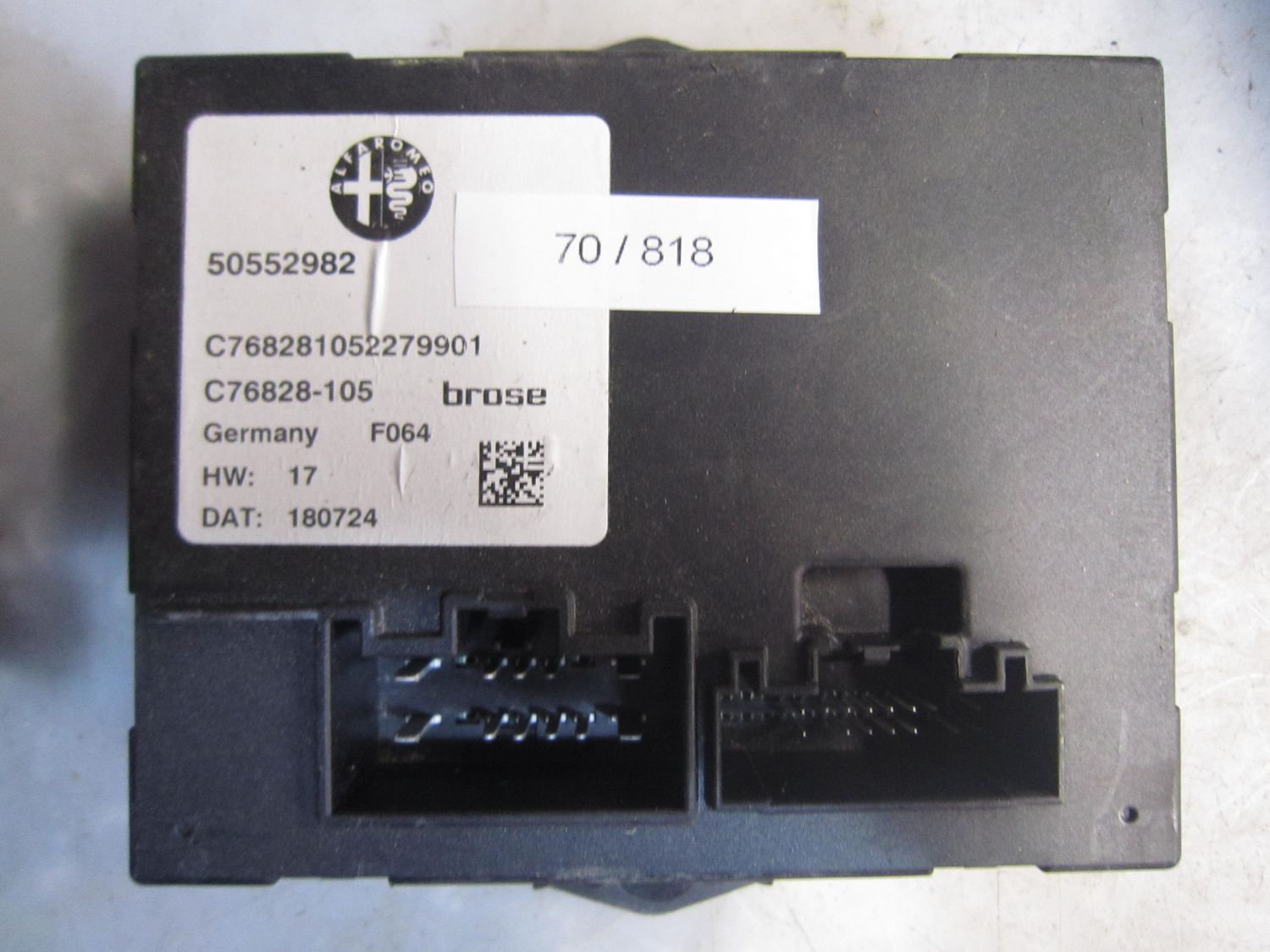 70-818 Modulo di Controllo Alfa Romeo / Fiat / Lancia 50552982   C76828-105 BROSE   ALFA ROMEO  STELVIO