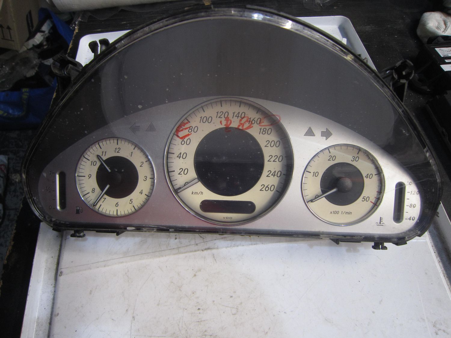 40-571 Quadro Strumenti / Contachilometri Vdo A 211 540 57 11 A2115405711 110.080.250/015 88-311321   MERCEDES Diesel CLASSE E