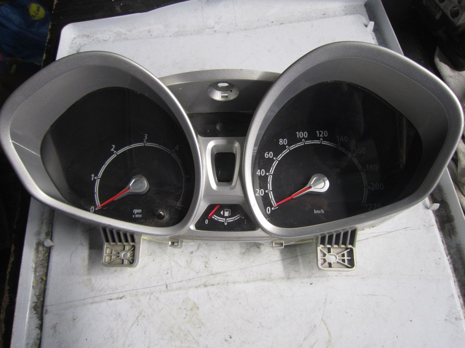 40-615 Quadro Strumenti / Contachilometri Ford VP8A6F-10894-BC VP8A6F10894BC 44ZP-435 8A6T-10849-GG   FORD Diesel Fiesta