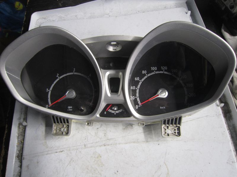 40-615 Quadro Strumenti / Contachilometri Ford VP8A6F-10894-BC VP8A6F10894BC 44ZP-435 8A6T-10849-GG   FORD Diesel Fiesta