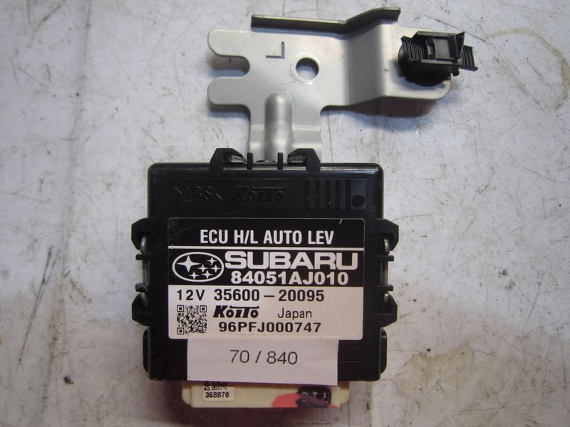 70-840 Centralina Fari Koito 84051AJ010   35600-20095    SUBARU  FORESTER