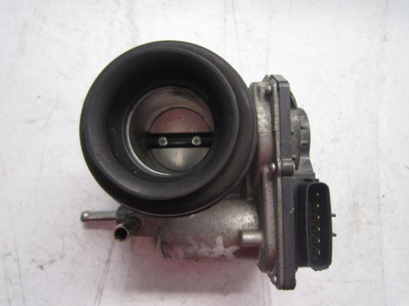 90-934 Corpo Farfallato Toyota 22030-00030 2203000030     TOYOTA Benzina YARIS