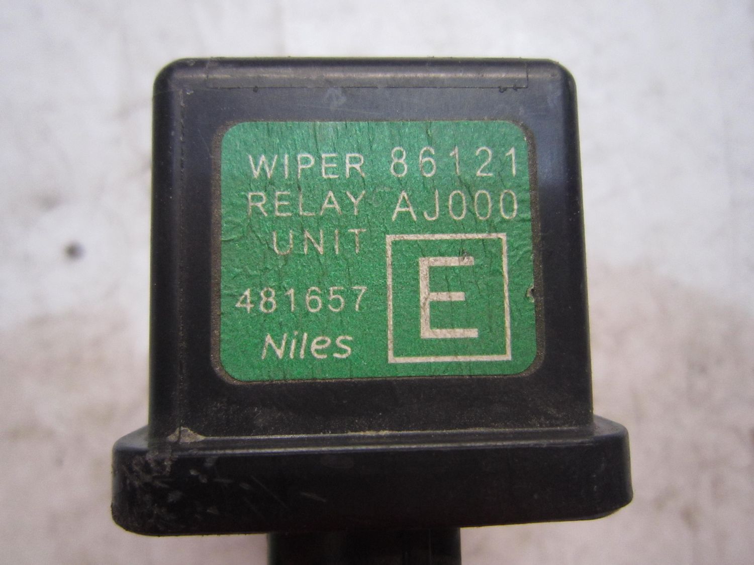 91-86 Rele' Candeletta Subaru 481657   86121 AJ000   SUBARU Diesel FORESTER