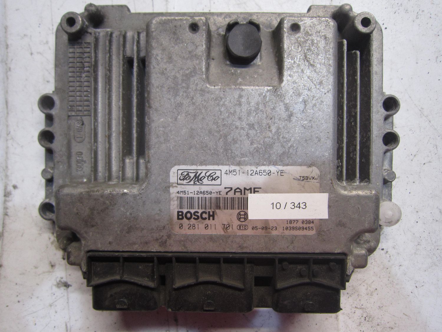 10-343 Centralina Motore Bosch 0 281 011 701 0281011701 4M51-12A650-YE 1039S09455 7AME  FORD Diesel Focus