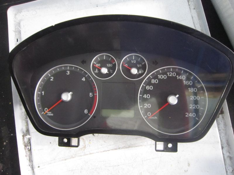 40-635 Quadro Strumenti / Contachilometri Ford 44ZU-267 44ZU267 3M5F-10A855-A AU 6620A 44ZU-267   FORD Diesel Focus