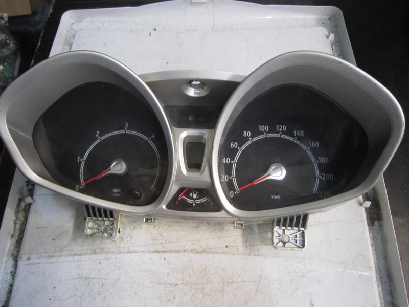 40-640 Quadro Strumenti / Contachilometri Ford VP8A6F-10894-BC VP8A6F10894BC 44ZP-435 VP8A6F-10894-CA   FORD Diesel Fiesta