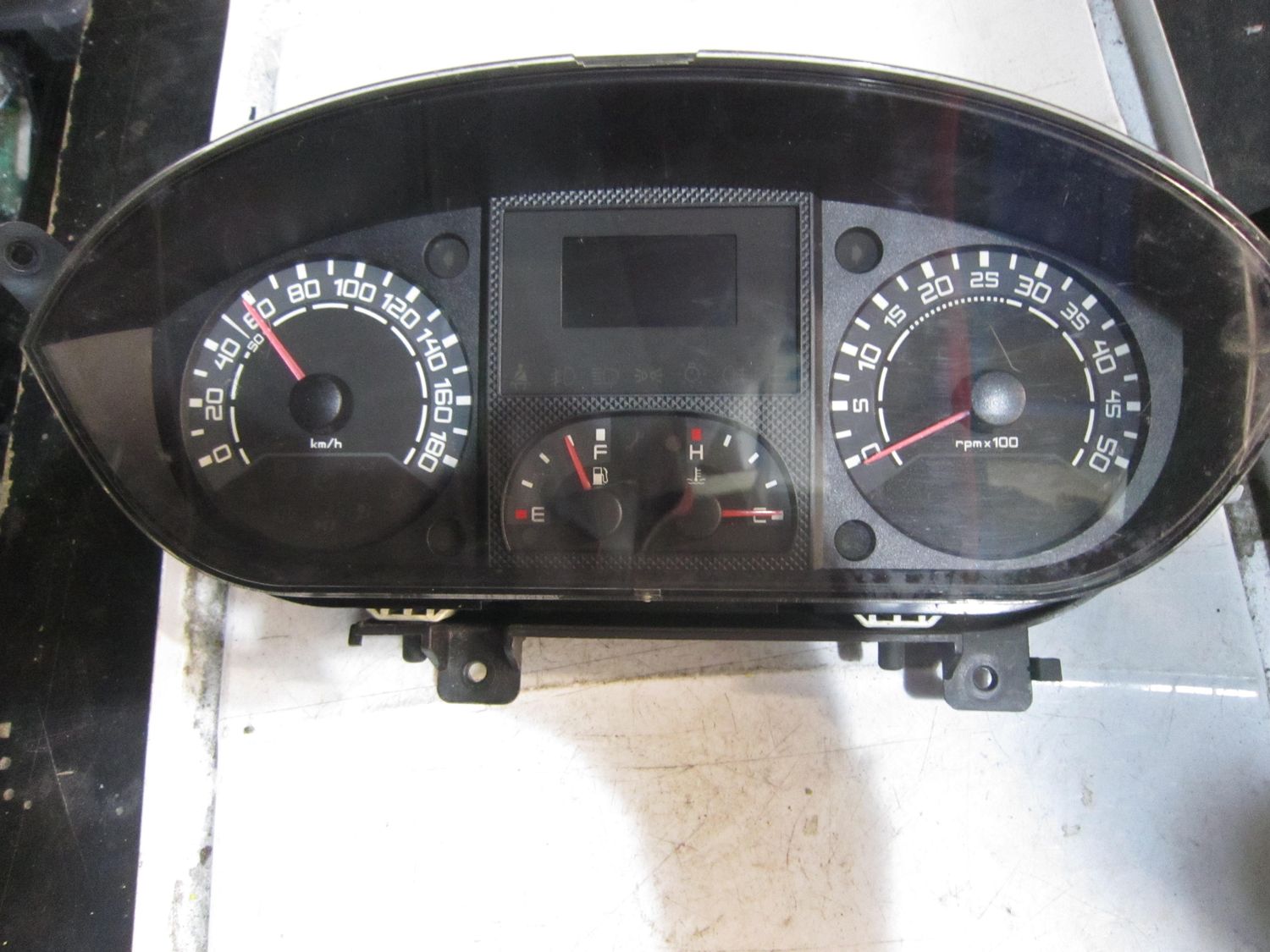 40-632 Quadro Strumenti / Contachilometri Magneti Marelli 69500155   555000012100 555001210100   IVECO Diesel DAILY