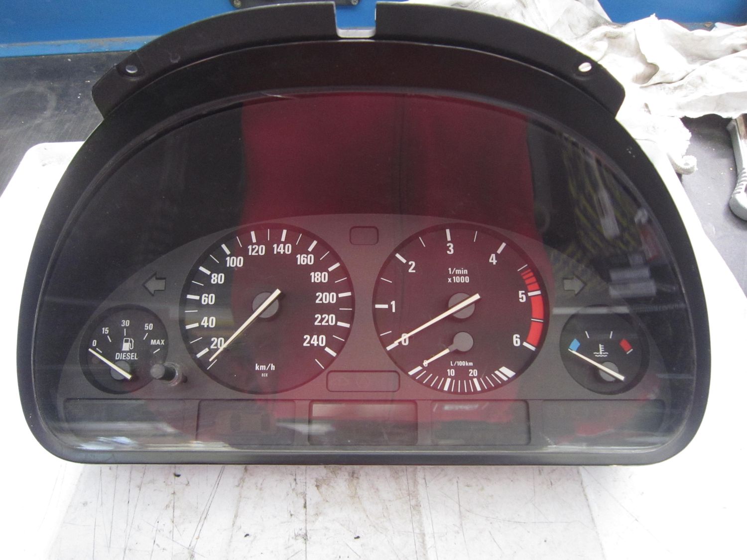 40-643 Quadro Strumenti / Contachilometri Vdo 62.11-6 914 913 62.116914913 110.008.735/135    BMW Diesel SERIE 5