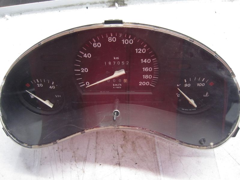 40-648 Quadro Strumenti / Contachilometri Jaeger 90534389   0905 110 0010    OPEL Benzina CORSA