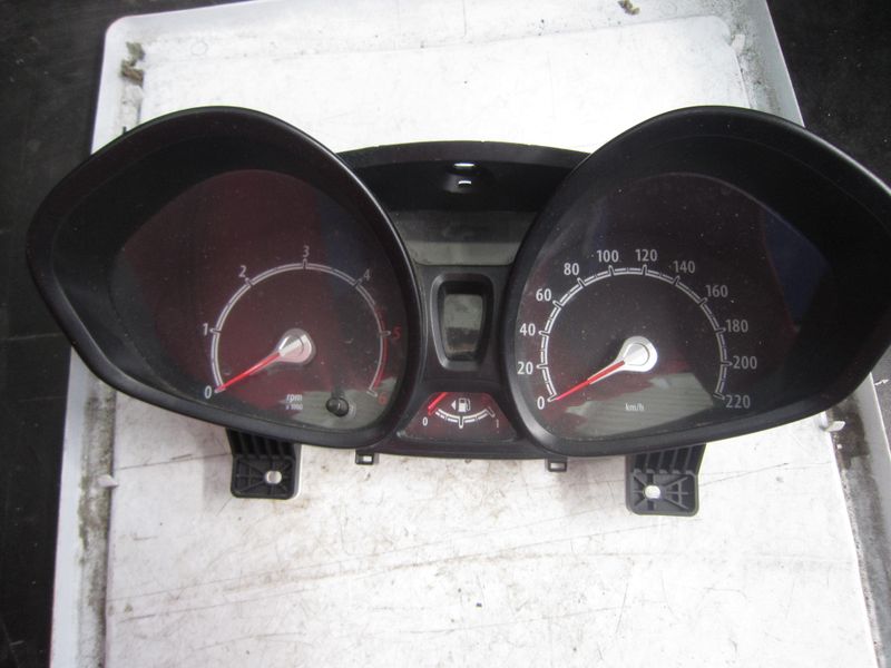 40-476 Quadro Strumenti / Contachilometri Ford VP8A6F-10894-BC VP8A6F10894BC 44ZP-435    FORD Diesel FIESTA