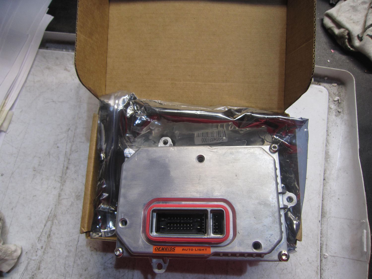 70-847 Centralina Fari Mercedes 1 307 329 156 02 130732915602 1 305 201 294 A2048203285 A2044420303  MERCEDES  Varie