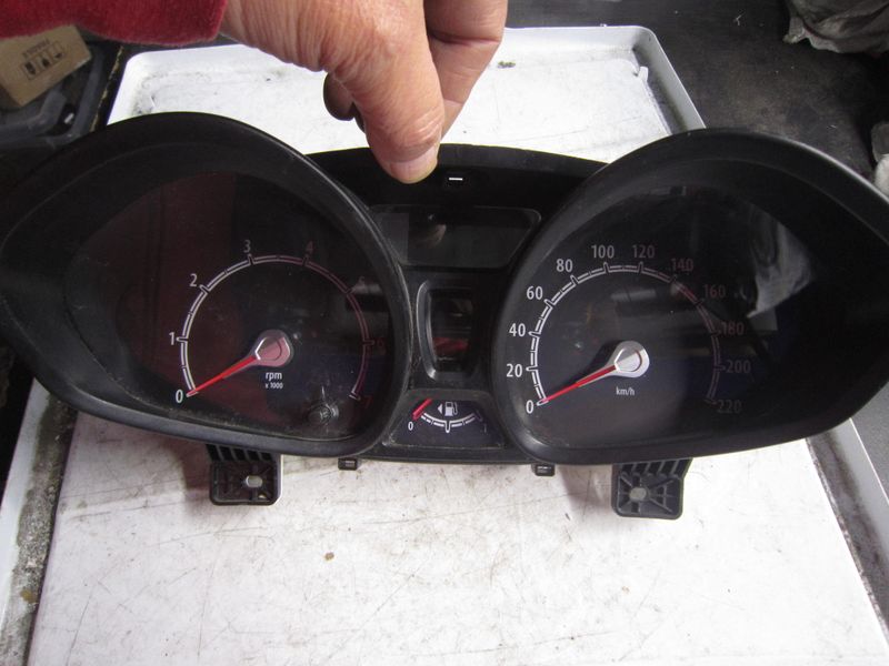 40-685 Quadro Strumenti / Contachilometri Ford VP8A6F-10894-BC VP8A6F10894BC 44ZP-435 VP8A6F-10894-AA   FORD Benzina Fiesta