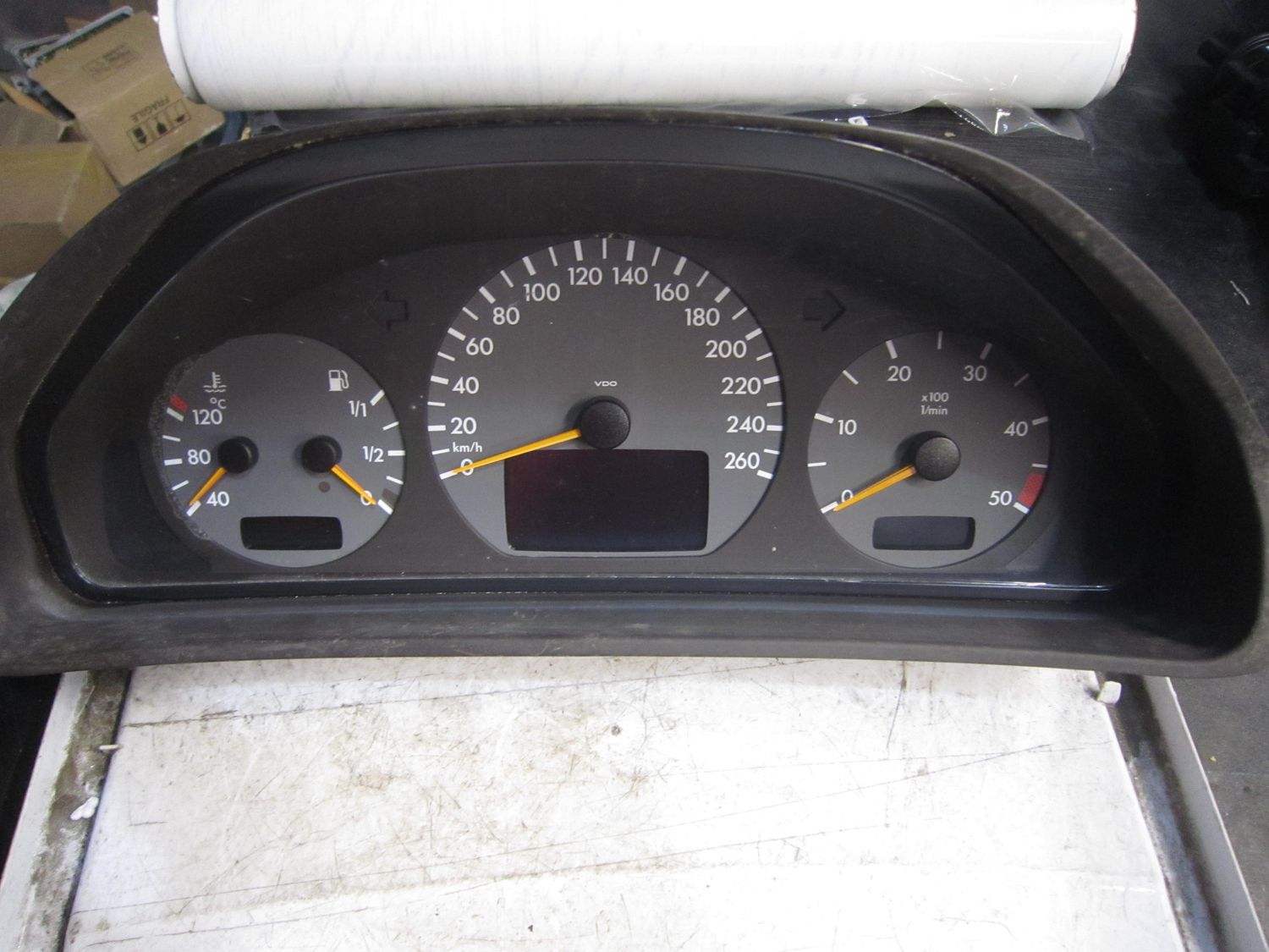 40-703 Quadro Strumenti / Contachilometri Vdo A 210 540 29 11 A2105402911 110.080.063/008 88-311281   MERCEDES Diesel CLASSE E