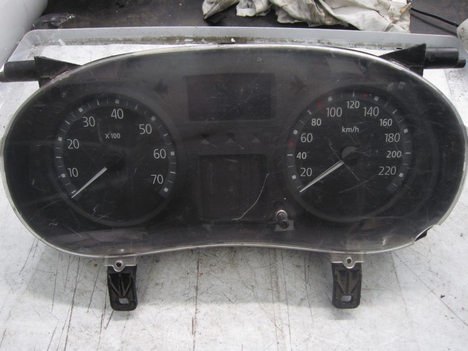 40-711 Quadro Strumenti / Contachilometri Johnson Controls P8200276525-A P8200276525A 21672638-9    RENAULT Benzina CLIO