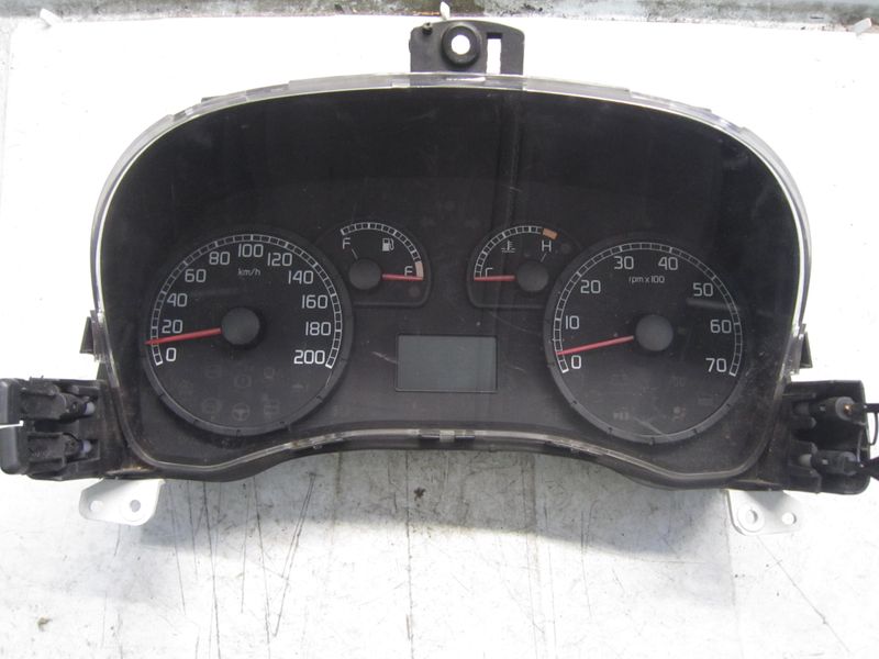 40-722 Quadro Strumenti / Contachilometri Alfa Romeo / Fiat / Lancia 51703280       555000460104  FIAT Diesel Punto