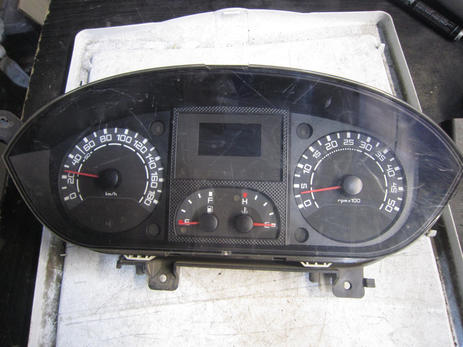 40-733 Quadro Strumenti / Contachilometri Magneti Marelli 69502589   555001210200 555001210100    IVECO Diesel Daily