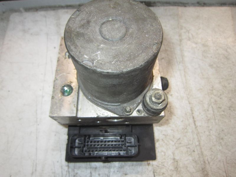 90-956 Pompa Abs Bosch 0 265 235 100 0265235100 0 265 950 556 4F0 614 51 7T   AUDI  A 6