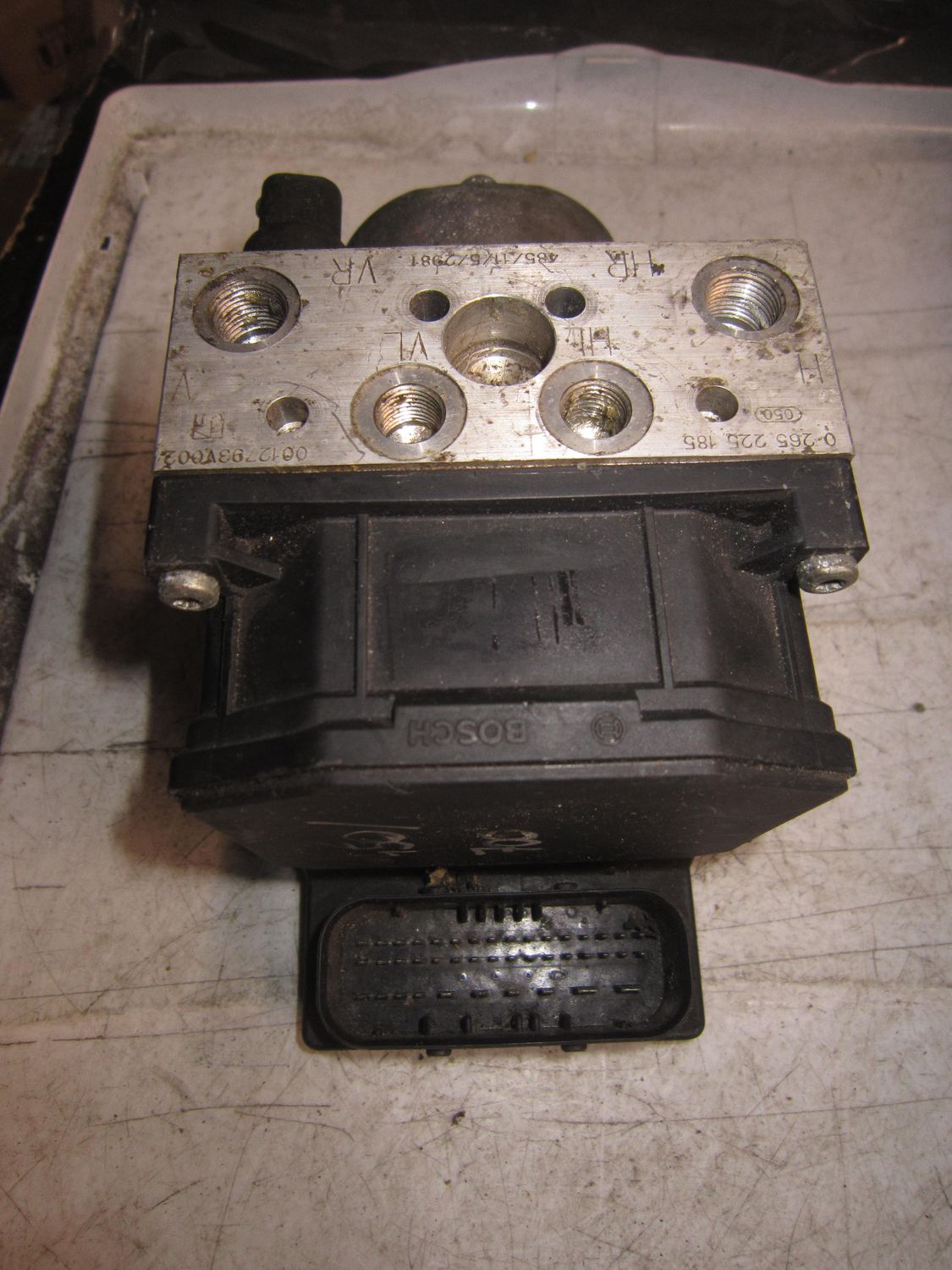 90-957 Pompa Abs Bosch 0 265 950 077 0265950077 0 265 225 185 0012793V002   SMART  450