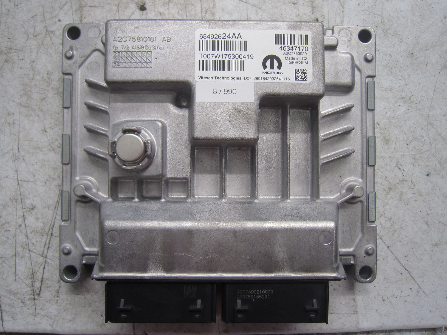 8-990 Centralina Motore Mopar 46347170   68492624AA A2C75810101   FIAT Benzina 500