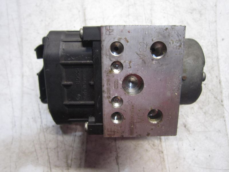 90-988 Pompa ABS Bosch 0 265 216 710 0265216710 0 273 004 426 46556475 A152  FIAT  600