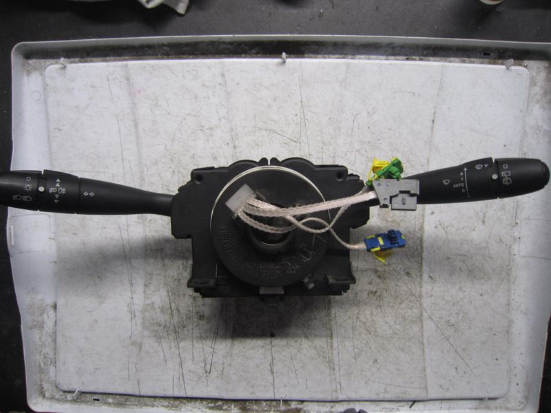 300-288 Comando Luci Devioluci Frecce Tergi Cruise Delphi 96542546XT        PEUGEOT  307