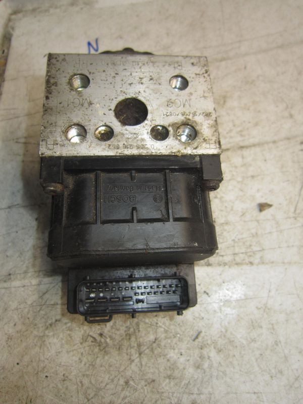 90-1107 Pompa Abs Bosch 0 273 004 572 0273004572 0 265 216 852 44510-0D010     TOYOTA  YARIS