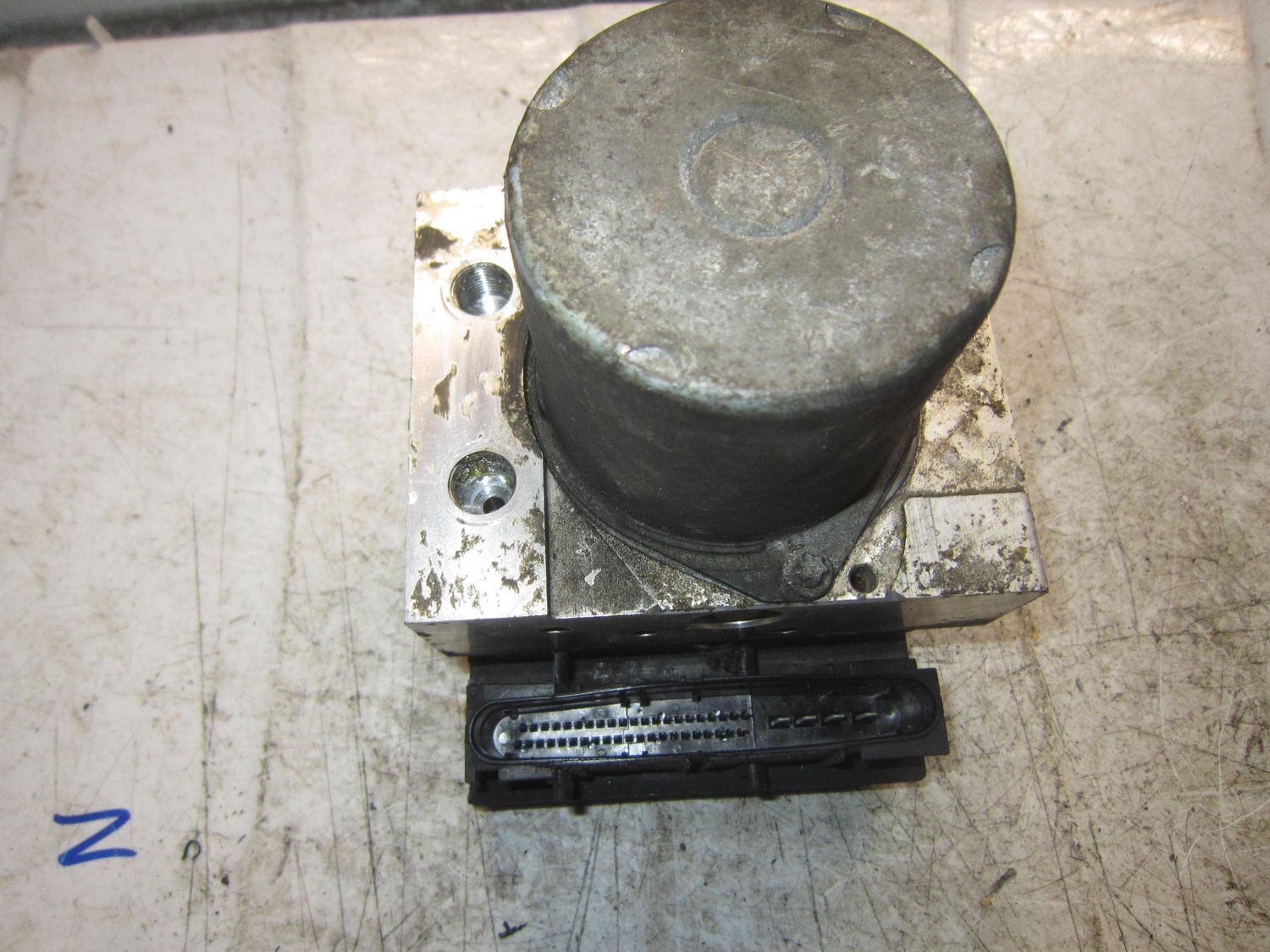 90-1097 Pompa ABS Bosch 0 265 230 401 0265230401 A 001 446 79 0 265 951 108   MERCEDES  SPRINTER