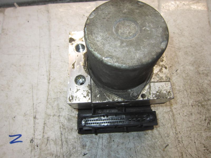 90-1097 Pompa ABS Bosch 0 265 230 401 0265230401 A 001 446 79 0 265 951 108   MERCEDES  SPRINTER