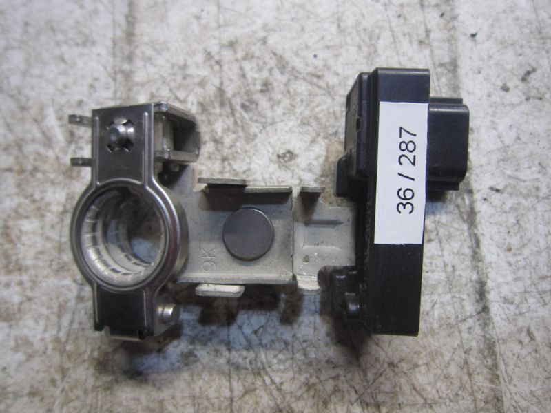 36-287 Terminale della Batteria Nissan 244G0 5RA1A 244G05RA1A 0750 9K17D    NISSAN  JUKE