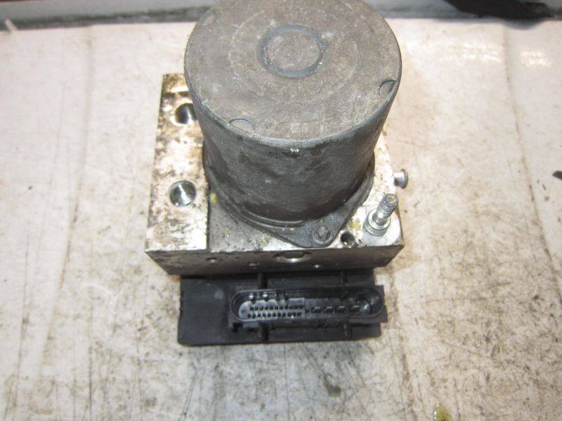 90-1126 Pompa ABS Bosch 0 265 235 296 0265235296 47660 JD01A 0 265 950 674    NISSAN  Qashqai