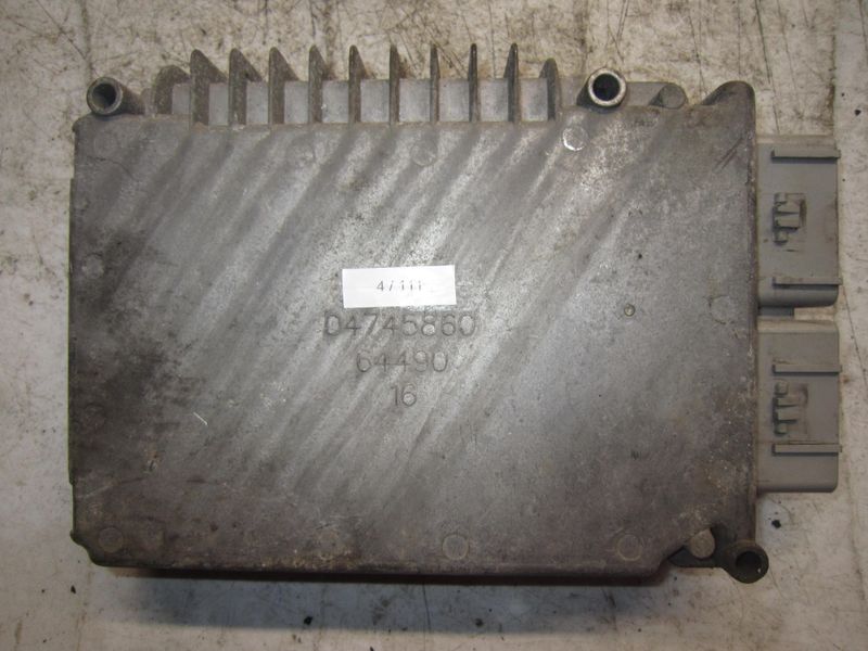 4-111 Centralina Motore Chrysler 04745860   P04727288A0 YNCAD Attenzione Attenzione CHRYSLER Diesel Pt Cruiser