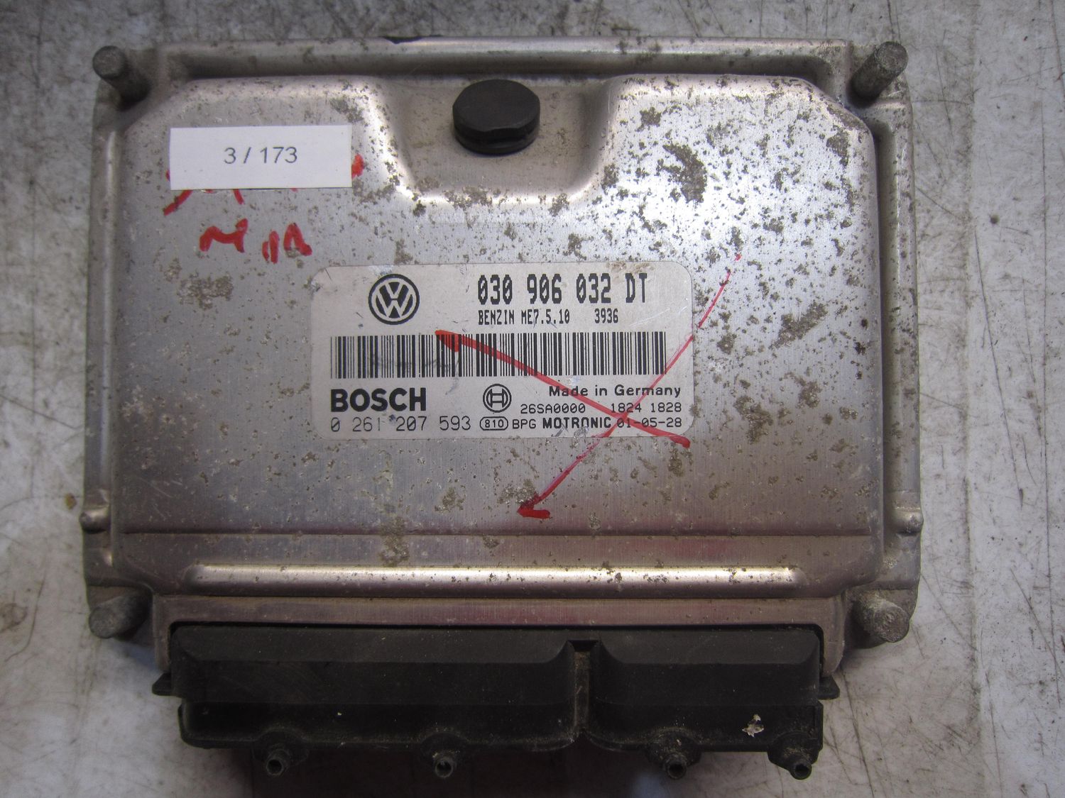 3-173 Centralina Motore Bosch 0 261 207 593 0261207593 030 906 032 DT 28SA0000 ME7.5.10  VOLKSWAGEN Benzina Varie
