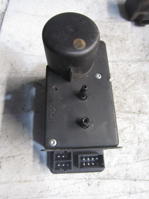 90-1128 Pompa Chiusura Centralizzata Bosch 0 132 005 345 0132005345 202 800 15 48    MERCEDES  CLASSE C