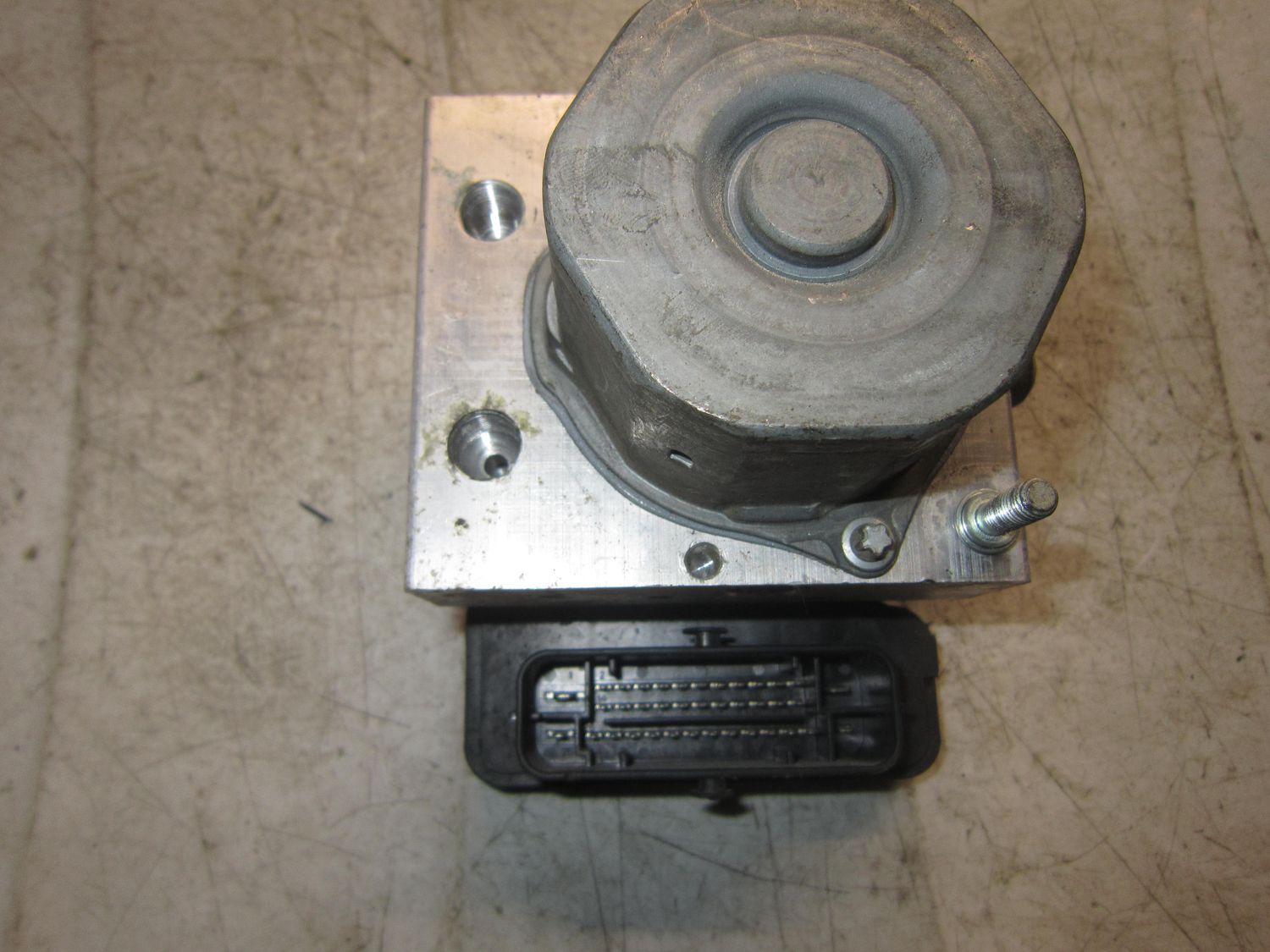 90-1131 Pompa ABS Bosch 95522566   269871 0 265 956 292    OPEL  Adam