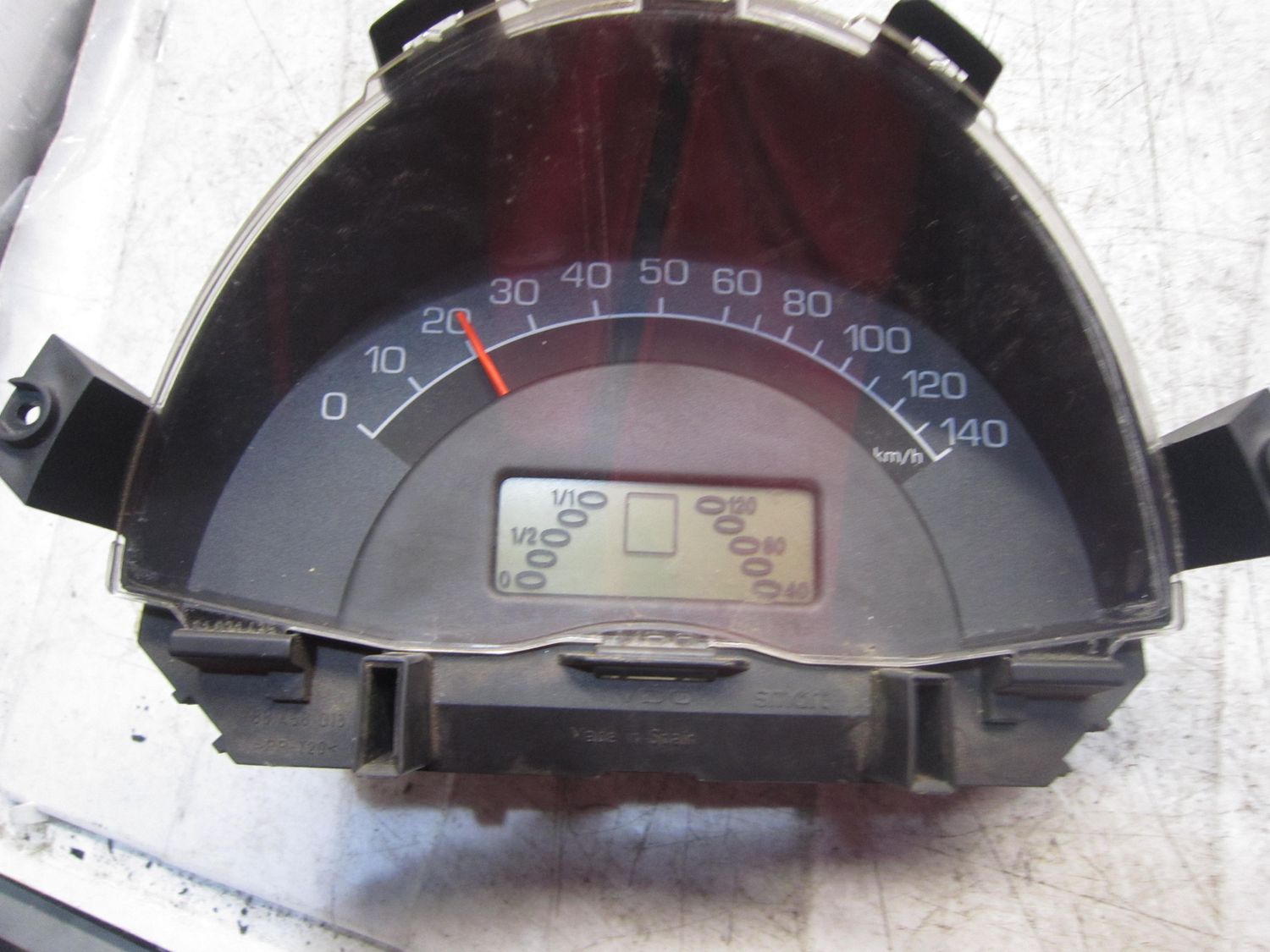 40-767 Quadro Strumenti / Contachilometri Vdo 110 008 872 022 110008872022 88 546 046    SMART Benzina 450